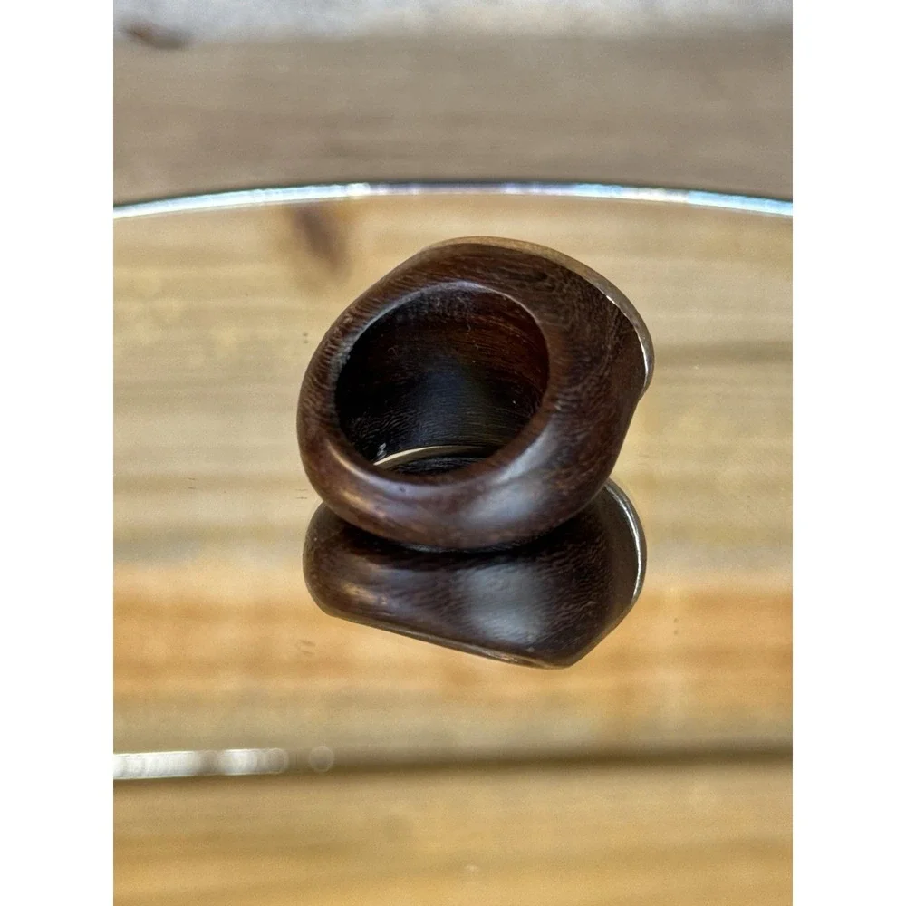 Vintage Beautiful‎ Modernist Mahogany and Turquoise Statement Ring Rare Find